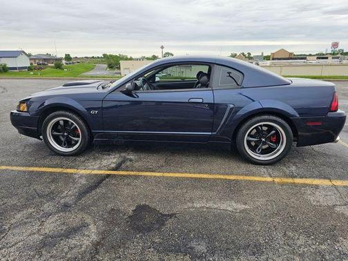 True Blue Clearcoat Metallic 2001 Ford Mustang GT
