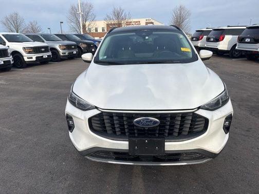 Star White 2023 Ford Escape Platinum