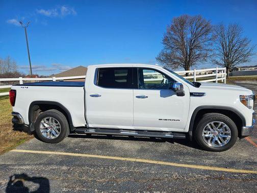 2021 GMC Sierra 1500 SLT
