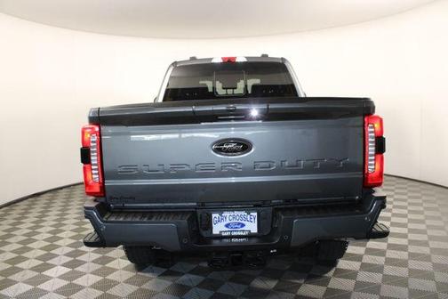 2025 Ford F-350 Lariat Super Duty