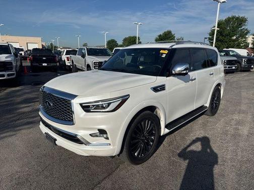 2023 INFINITI QX80 SENSORY