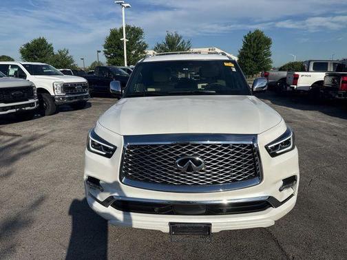 2023 INFINITI QX80 SENSORY
