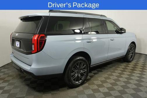 Glacier Gray Metallic 2027 Ford Expedition Platinum