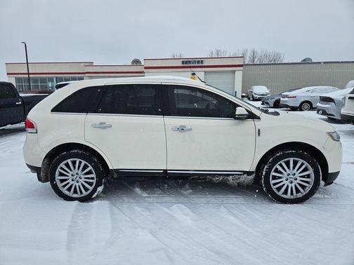 2013 Lincoln MKX Base