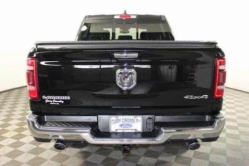 Photo 3 of 23 of 2020 RAM 1500 Laramie