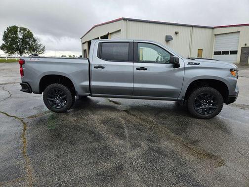 2023 Chevrolet Silverado 1500 Custom Trail Boss