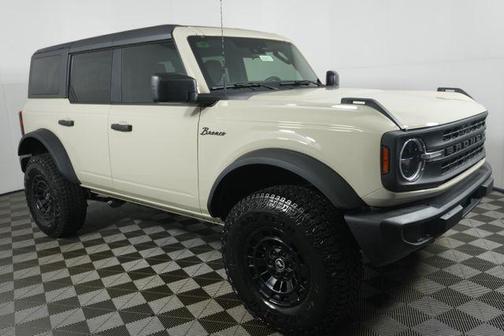 Desert Sand 2026 Ford Bronco Big Bend
