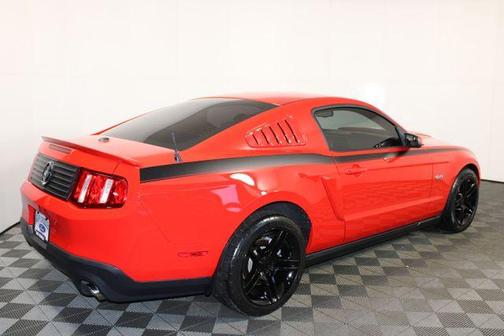 2011 Ford Mustang GT Premium