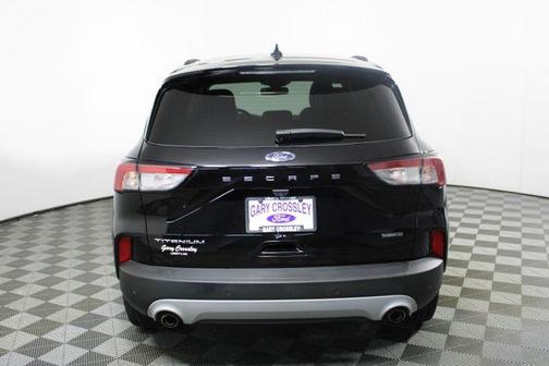 2020 Ford Escape Titanium Hybrid