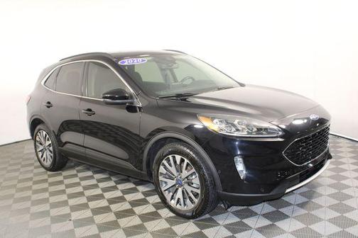 2020 Ford Escape Titanium Hybrid