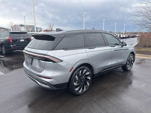 2024 Lincoln Nautilus Reserve