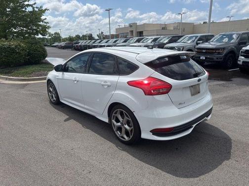 Oxford White 2016 Ford Focus ST Base