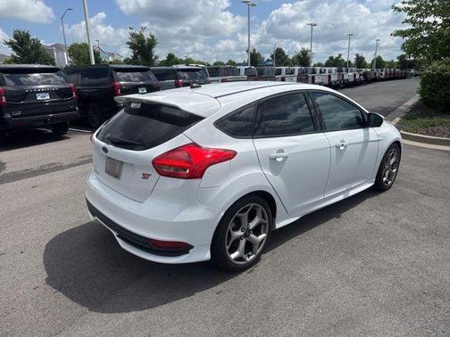 Oxford White 2016 Ford Focus ST Base