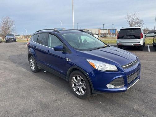 Deep Impact Blue 2016 Ford Escape SE