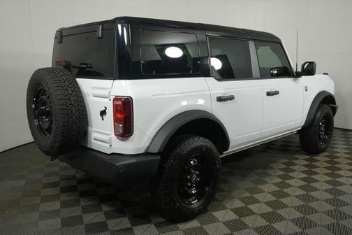 Oxford White 2026 Ford Bronco Big Bend