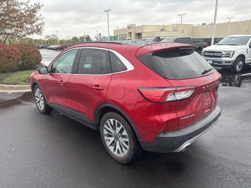2020 Ford Escape Titanium Hybrid