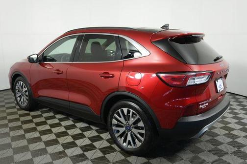 2020 Ford Escape Titanium Hybrid