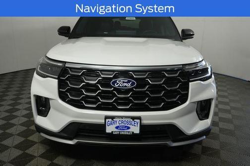 Star White 2027 Ford Explorer Platinum