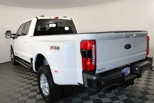 2025 Ford F-350 Lariat Super Duty
