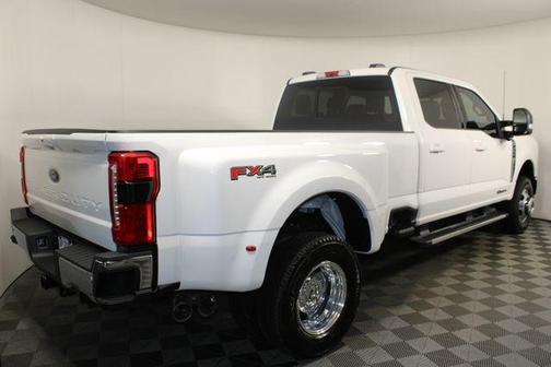 2025 Ford F-350 Lariat Super Duty