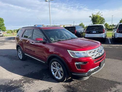 Ruby Red Metallic Tinted Clearcoat 2018 Ford Explorer Limited