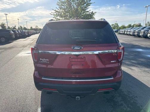 Ruby Red Metallic Tinted Clearcoat 2018 Ford Explorer Limited