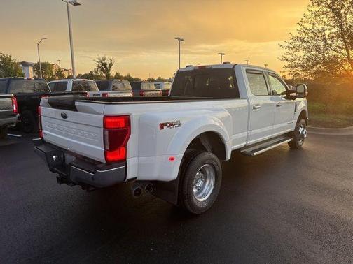 2022 Ford F-350 Lariat Super Duty