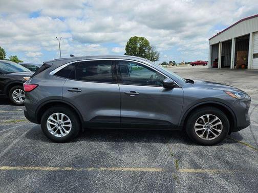 2021 Ford Escape SE