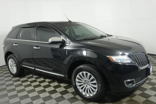 Tuxedo Black Metallic 2013 Lincoln MKX Base