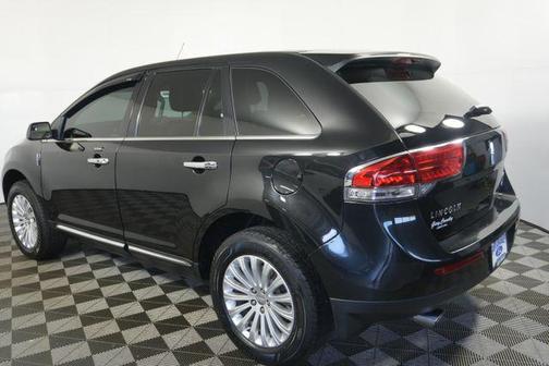 Tuxedo Black Metallic 2013 Lincoln MKX Base