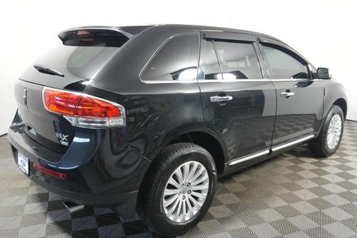 Tuxedo Black Metallic 2013 Lincoln MKX Base