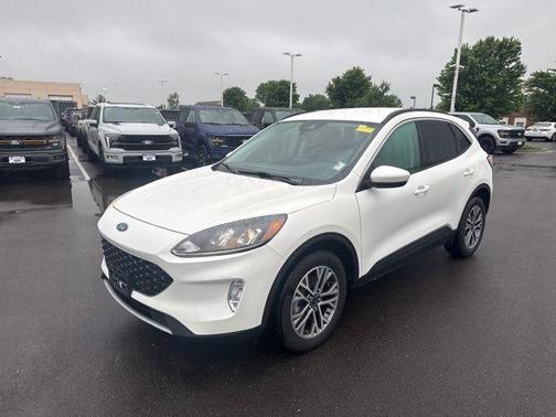 Star White 2022 Ford Escape SEL