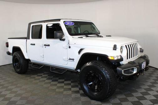 2023 Jeep Gladiator Sport