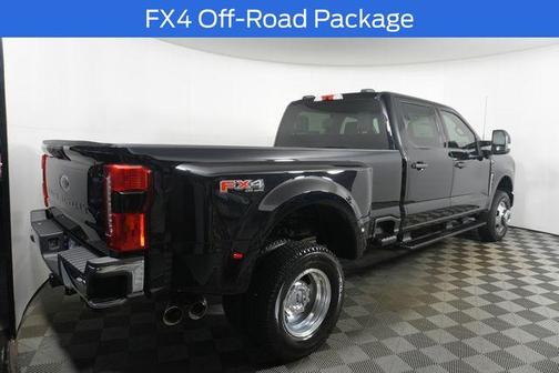 Agate Black Metallic 2026 Ford F-350 XLT