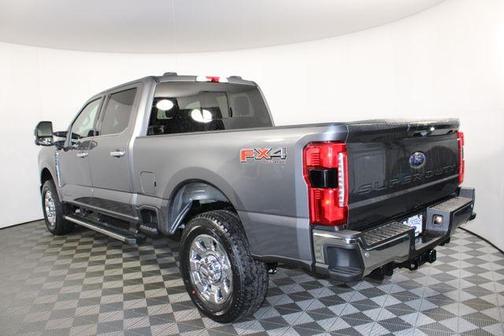 2025 Ford F-350 Lariat Super Duty