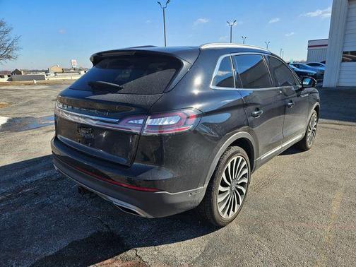 2022 Lincoln Nautilus Black Label