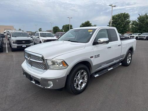Bright White Clearcoat 2015 RAM 1500 Laramie