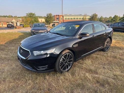 2018 Ford Taurus SHO