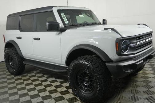 Avalanche 2026 Ford Bronco Base