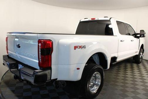 2024 Ford F-350 Lariat Super Duty
