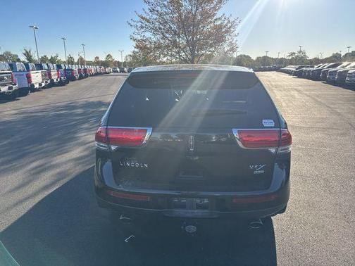2013 Lincoln MKX Base