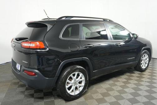 Diamond Black 2017 Jeep Cherokee Sport