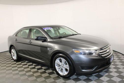 2016 Ford Taurus SE
