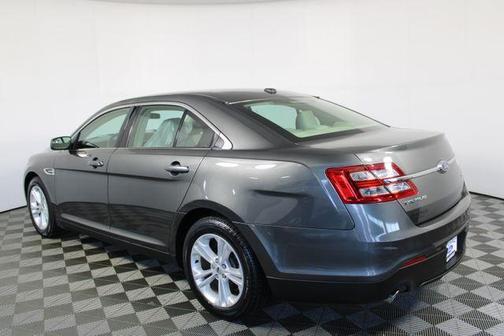 2016 Ford Taurus SE