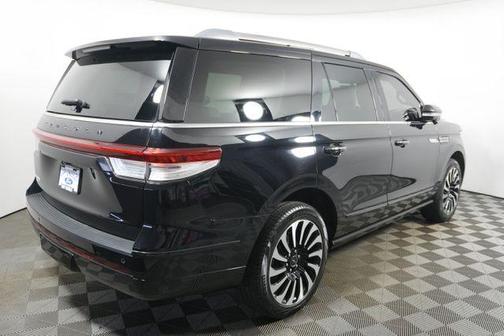 2022 Lincoln Navigator Black Label