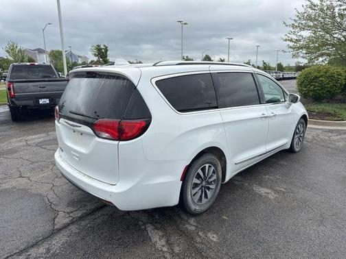 2020 Chrysler Pacifica Touring-L Plus
