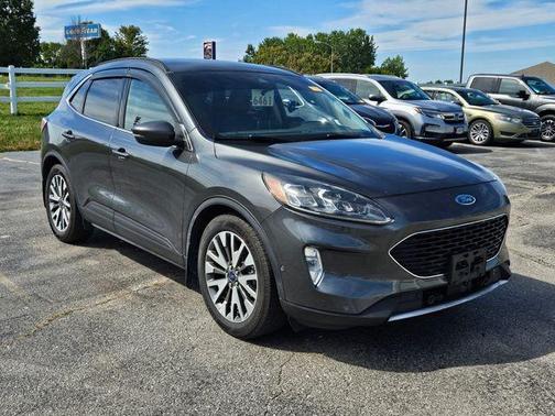 2020 Ford Escape Titanium Hybrid
