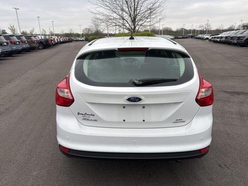 Oxford White 2012 Ford Focus SEL