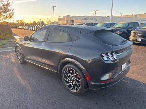 2022 Ford Mustang Mach-E GT