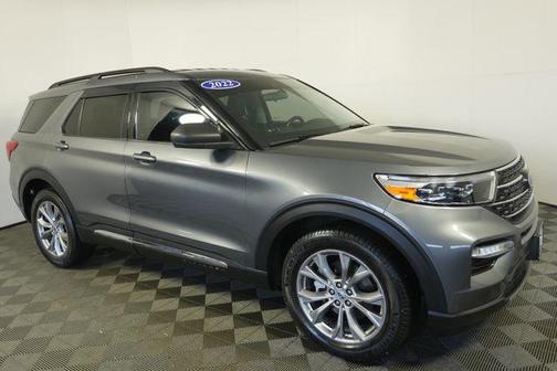 Carbonized Gray Metallic 2022 Ford Explorer XLT